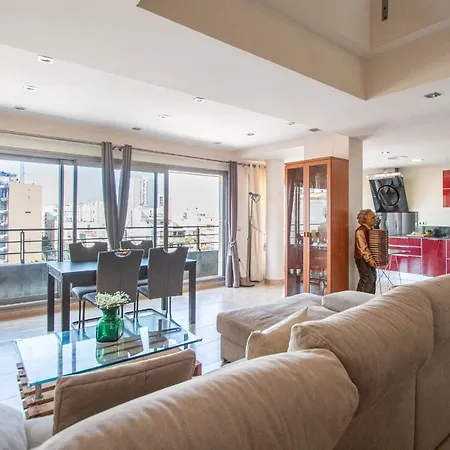 Loft Space - Time In كاديز