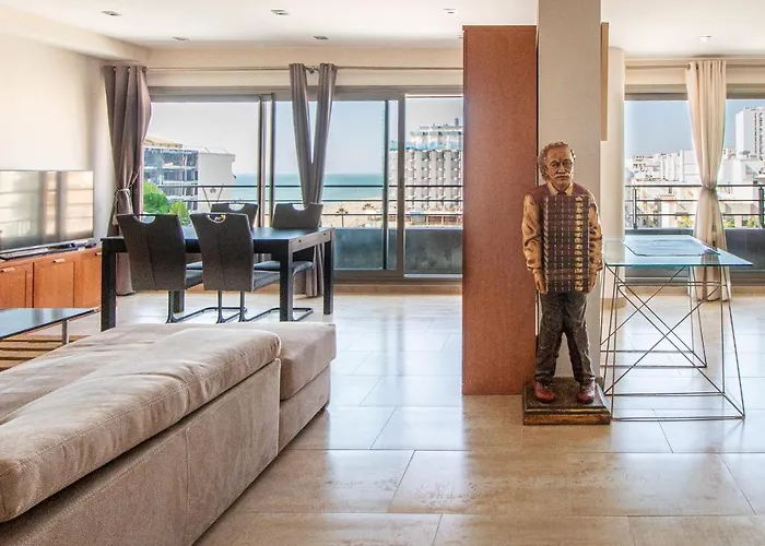 Loft Space - Time In Cádiz